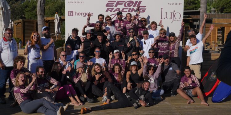Efoil Racing Türkiye, Türkiye’nin ilk uluslararası eFoil yarışını Bodrum’da gerçekleştirdi