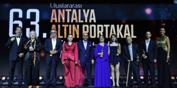 Altın Portakal “Daima” diyerek sinema meşalesini 63. kez yaktı
