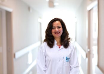 Op. Dr. Lale Beatrice Öktem: Gözlükten kurtulmak isteyenlere uzmanından uyarı: Lazer için mevsime değil, göz yapınıza bakın