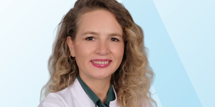 Doç. Dr. Emel Ur Özçelik: Migrene karşı basit ama etkili Sonbahar önlemleri!
