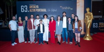 Festival heyecanı söyleşilerle başladı