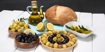 Zeytin ve zeytinyağı sektörü ihracatta zorlu bir sezona giriyor